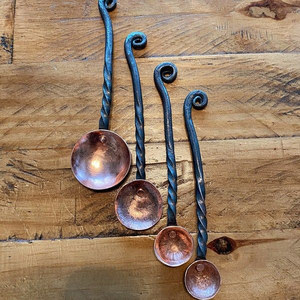 Ensemble de cuillères à mesurer en cuivre faites à la main, 4 pièces, outils de cuisine en métal, lavage à la main uniquement, cuillère à mesurer durable - Product Image 4