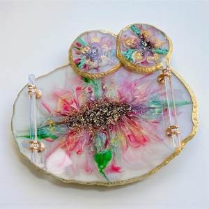 ชุดถาดเสิร์ฟเรซิ่นลายดอกไม้พร้อมจานรองแก้ว ถาดแต่งหน้าขอบสีทอง - Product Image 2