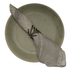 แหวนผ้าเช็ดปากโลหะสองชิ้นแหวนผ้าเช็ดปากรอยัลเคลือบเงาทองหรูหราออกแบบให้เป็นลายนูนแฟชั่นแบบเรียบง่ายสำหรับงานแต่งงานเค้กและงานแต่งงาน - Product Image 5