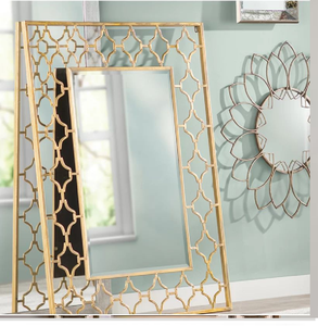 Marco grande con patrón de celosía cuadrifólio dorada para un toque imponente; disponible a precios de mayorista. - Product Image 1