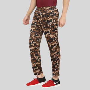 Pantalon de survêtement sportif rouge à quatre voies avec bande latérale, logo personnalisable, impression HD, lavage coloré, 100 % polyester, séchage rapide, tailles homme M/L/XL - Product Image 3