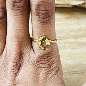 Bagues Lune Céleste Style Moderne, Bijoux Délicats en Laiton pour Femme, Plaqué Or 18 carats, Bande Minimaliste Bohème Étoile, Vente en Gros/OEM/ODM - Product Image 3