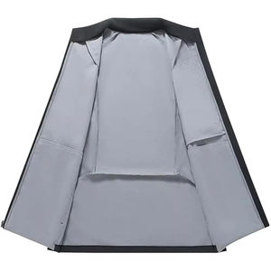 Chaleco Térmico Impermeable y Cortavientos Savvish International para Hombre, con Bolsillos y Protección para el Cuerpo - Product Image 3
