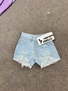 Shorts de mezclilla ecológicos de cintura media para mujer, lavado claro, con dobladillo deshilachado, estilo boyfriend, para verano - Product Image 1