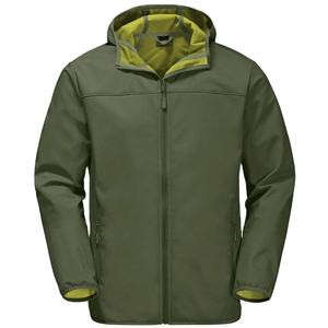Chaqueta Soft Shell para Hombre con Detalles Reflectantes, Tejido Transpirable y Acolchado - Lisa Sin Logotipo para Pesca y Actividades al Aire Libre, Venta al Por Mayor - Product Image 5