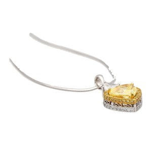 Collier pendentif en acier inoxydable pour femme avec pierre de topaze plaquée or 18 carats, chaîne serpent, style classique, bijoux pour tous les jours - Product Image 1