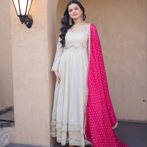 Robe Anarkali longue de luxe, magnifique, de créateur, en tissu épais, style indien et pakistanais, avec dupatta, pour mariage et soirée - Product Image 1