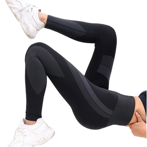 Leggings Deportivos de Yoga para Mujer, Ligeros, de Cintura Alta, con Efecto Push-Up, Bolsillos Traseros y Diseño de Parches - Product Image 3