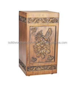 Urne funéraire en bois artisanale pour cendres d'adultes, urnes funéraires de haute qualité pour enterrement. - Product Image 3