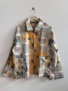 Nouvelle veste Kantha faite à la main de style vintage surdimensionné, vêtement de rue unisexe - Product Image 2