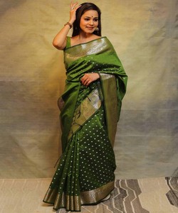 Sari de Seda Verde, Vestido de Boda Tradicional Indio, Estilo Banarasi con Borde Decorado, Largo hasta el Suelo, Ropa para Mujer - Product Image 1