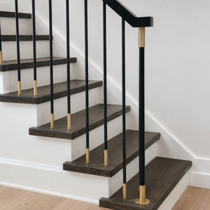 Rampe d'escalier noire moderne avec balustres à accents dorés, main courante intérieure minimaliste pour design d'escalier de luxe. - Product Image 3