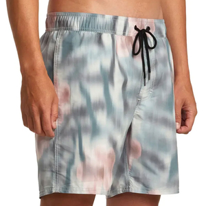 Pantalones cortos tie-dye personalizados para hombre, diseñados con materiales premium, tacto suave y servicios de fabricación de marca privada OEM ODM. - Product Image 4
