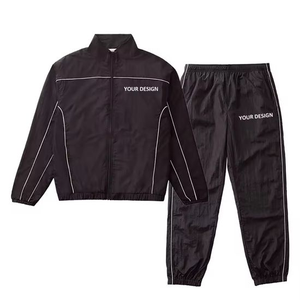 Ensemble coupe-vent tendance pour homme – Survêtement en nylon imperméable avec fermeture éclair personnalisée, taille élastique et rayures contrastées – Style urbain – Personnalisation OEM - Product Image 4