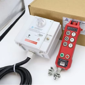 Télécommande radio sans fil 6 touches double vitesse, bouton poussoir + 1 bouton champignon de désactivation + 1 bouton d'activation, IP-65, portée 100 m, alimentation AC/DC avec verrouillage et clé - Product Image 1