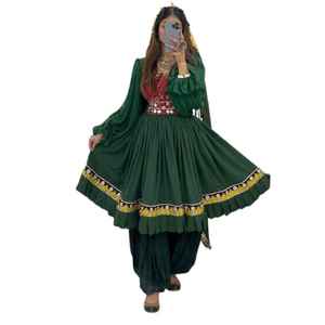 Robe vintage afghane unique pour femmes, style Kuchi tendance, broderie à la main, décoration en dentelle, taille naturelle - Product Image 1