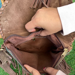 Bolso Hecho a Mano con Flecos de Piel de Vaca Auténtica para Mujer, Bolso de Piel Tallada Occidental con Pelo Bohemio - Product Image 6