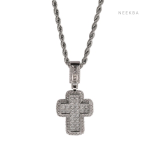 Colgante de Cruz de Plata de Ley 925 con Moissanita - Piedras Brillantes Engastadas a Mano, Colgante de Cruz Plateada, Joyería de Fe con Brillo Radiante - Product Image 5