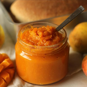 La chutney de mangue est un condiment savoureux à base de mangues mûres, mélangé avec du sucre, du vinaigre et des épices aromatiques comme le gingembre. - Product Image 5