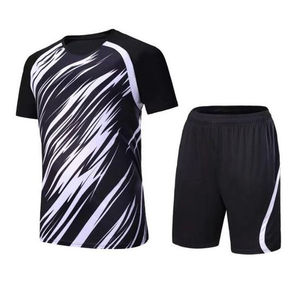Tenues de rugby pour équipes de compétition, tissu respirant et durable en polyester et élasthanne, conçu pour le confort, la résistance et les matchs intenses - Product Image 3
