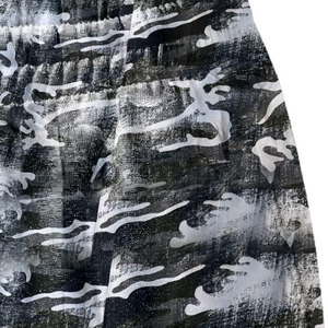 กางเกงขาสั้นผู้ชายราคาถูก พิมพ์ลายแบบ Sublimation สไตล์ลำลองและสตรีทแวร์ ผลิตจากผ้าฝ้าย/โพลีเอสเตอร์ สำหรับผู้ชาย ราคาขายส่ง - Product Image 3