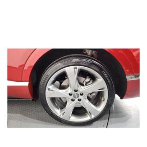 Genesis GV80 2.5T 2024, Gasolina, 2WD, con Caja de Cambios Automática, Asientos de Cuero, Cámara Trasera - 32,178 km - Product Image 5