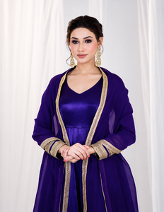 ชุดเดรส Anarkali แขนยาวปักเลื่อมลาย Codding ผ้าไหมหนา 3 มม. พร้อมกางเกงไมโครมีซับในและผ้าคลุมไหล่เข้าชุด รุ่น GW 6132 - Product Image 3