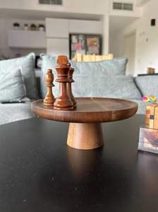 Elegante Soporte para Pastel de Madera de Mango para Bodas, Fiestas y Decoración del Hogar - Antiadherente, Ecológico y Apto para Lavavajillas - Product Image 3