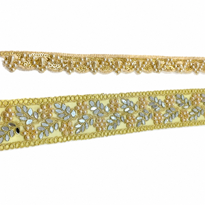 Bordure décorative de luxe fantaisie traditionnelle brodée de dentelle florale, de travail miroir et de perles pour Saree, Robe, Vêtement de mariage - Product Image 1