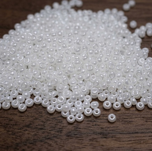 Jaunty 8'0 White Round Glass Crystal <b>Seed</b> Beads Bulk <b>Pack</b> for Jewelry Making - Product Image 3