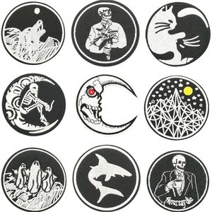 Parches de Tela Bordados Personalizados de Fábrica con Logotipo de Letras, Parches Bordados Autoadhesivos para Sombreros, Ropa y Chaquetas - Product Image 1