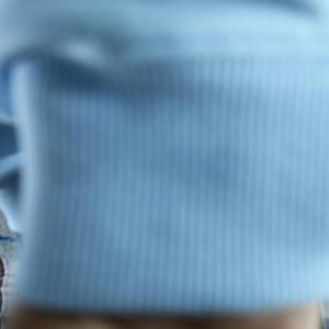 Sudadera UCSD Azul Cielo con Cuello Alto, 100% Blanca, Apliques Bordados, Cuello Ancho, CLUSH SPORTS - Product Image 6