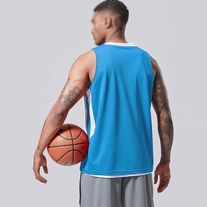 Maillot de basket léger imprimé et respirant pour l'entraînement d'équipe – Logo et couleurs personnalisables – Vêtement de sport à séchage rapide - Product Image 5