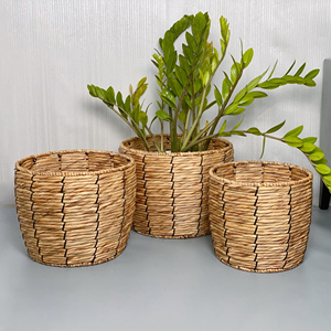 Hand woven water hyacinth pot planters garden decoration wholesale natural material planter - Product Image 3
