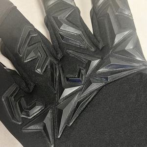 Guantes de Portero con Palma Delantera de Látex Alemán de 4 mm, Dorso de Silicona Inyectada, Corte Medius, Correa Integrada, Protección para Dedos y Pulgares - Product Image 5