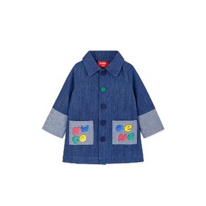 Veste en jean de style coréen OZKIZ pour garçons de 2 à 6 ans, vente en gros de vêtements pour enfants tendance pour le printemps/l'automne, vêtements colorés pour enfants - Product Image 1