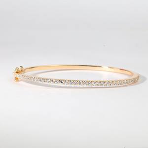 Brazalete de Oro de 14K con Diamantes para Mujer, Diamantes Cultivados en Laboratorio o Naturales, Brazalete Delicado de Oro Sólido, Elegante Regalo de Joyería para Aniversario - Product Image 5