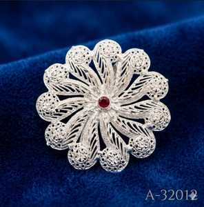 Broche Fleur en Alliage de Zinc Plaqué Or MOLL JEWELLERS avec Zircon Cubique Rouge Taille Marquise et Insertion Sans Fin – Mode Mariage Femme - Product Image 5