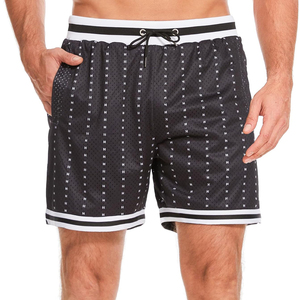 Shorts de basketball en mesh double couche pour hommes, imprimé léopard intégral, coupe 5 pouces, sublimation personnalisée, style hip-hop streetwear - Product Image 3