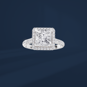 Anillo de Compromiso de Diamantes con Corte Princesa de Platino para Mujer, con Halo y Diamantes Laterales, Estilo Clásico, Certificado por IGI - Product Image 2