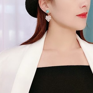 Pendientes Colgantes Finos S925 Más Vendidos, Retro, Calados, con Perlas y Hojas de Árbol, Joyería Natural de Agua Dulce en Forma de Corazón - Product Image 4