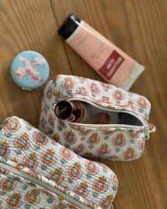 Grands sacs à cosmétiques vintage en coton matelassé, sac de toilette imprimé à la main pour femmes - Product Image 6