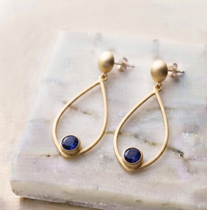 Boucles d'oreilles pendantes en argent sterling plaqué or 18 carats avec pierre précieuse bleue en forme de goutte, bijoux minimalistes pour femmes, certifiées IGI - Product Image 1
