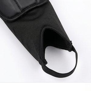 Espinilleras de Fútbol Personalizadas al Por Mayor a Precio Económico, con Logotipo, Tamaño y Color Personalizados, Diseño Popular, Ligeras - Product Image 4