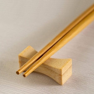 Ensemble de baguettes en bois d'acacia brun foncé, vaisselle artisanale - Product Image 5
