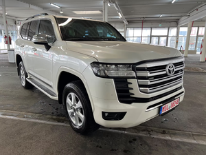 โตโยต้า แลนด์ ครุยเซอร์ 300 3.5 ลิตร V6 รถ SUV ระดับหรูหุ้มเกราะ (ระดับการป้องกัน B) - Product Image 4