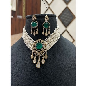 Ensemble collier et boucles d'oreilles chic de qualité supérieure, en laiton plaqué or, avec perles Moissanite, pour mariage, fête, cadeau pour femme - Product Image 2
