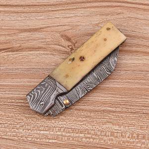 Cuchillo de Caza Plegable de Acero de Damasco EDC Hecho a Mano con Bloqueo Liner Lock para Exteriores, Logotipo Personalizado, Proveedor Mayorista UA Supplies Camel - Product Image 4