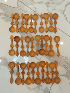 Cuchara de Cocina de Madera Hecha a Mano de Primera Calidad, Utensilio de Cocina Grabado Personalizado, Madera de Teca, Fabricante Vietnamita con Marca Privada OEM - Product Image 4