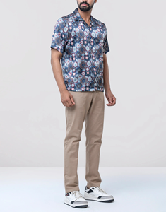 Chemise d'été décontractée pour homme, fabriquée sur mesure, en polyester 100% teint en fil, respirante, séchage rapide, anti-rétrécissement, idéale pour les vacances. - Product Image 5